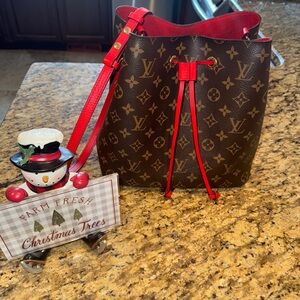 Louis Vuitton NeoNoe Crossbody Handbag